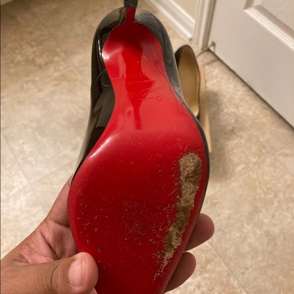 - Christian Louboutin - Picture 7 of 7